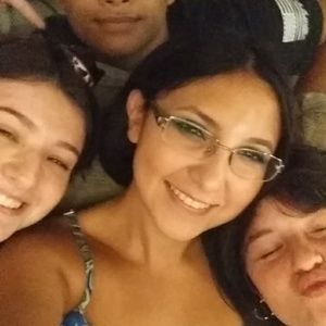 Meet your Posher, Mireya